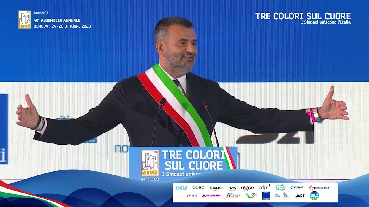 Il saluto del presidente dell'Anci Antonio Decaro in chiusura della 40^ assemblea Anci di Genova