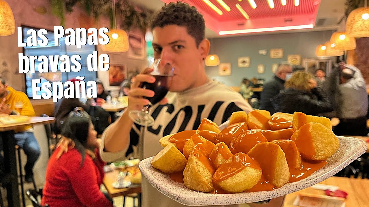 Probando Las Famosas PATATAS BRAVAS de ESPAÑA en Madrid