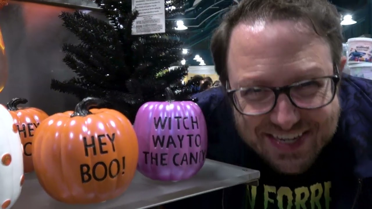 We Went to Sea World's Howl-O-Scream! - Scarecast 2024