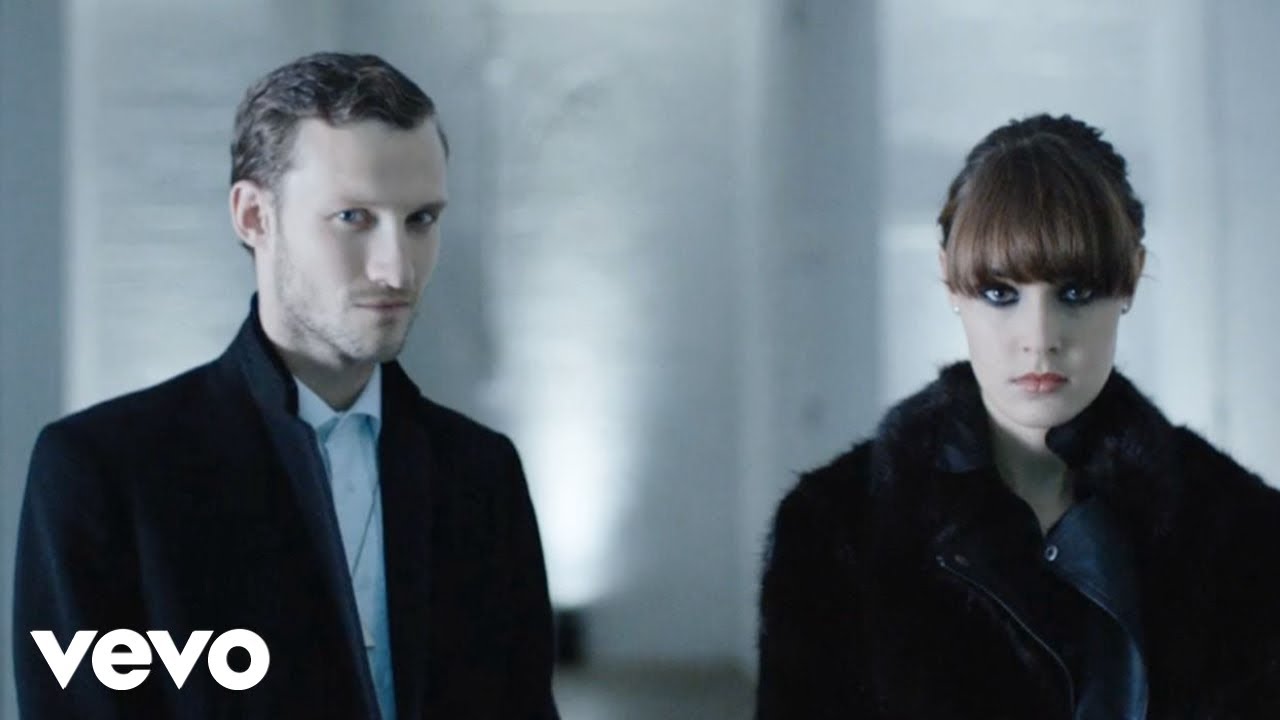 Chase & Status, Sub Focus - Flashing Lights (Official Music Video) ft. Sub Focus, Takura