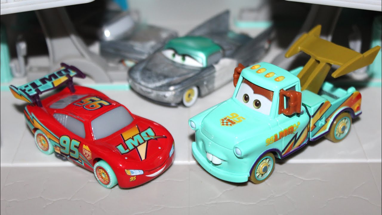 Первый взгляд на серию Race to Celebrate от Mattel Disney Cars: Молния Маккуин, Мэтр, Фло, Рамон.
