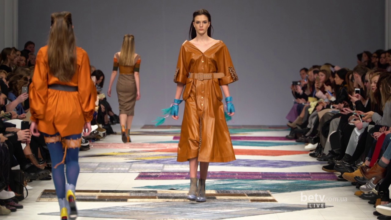 the COAT by Katya Silchenko. Показ коллекции AW 2017-18 на 40 Ukrainian Fashion Week