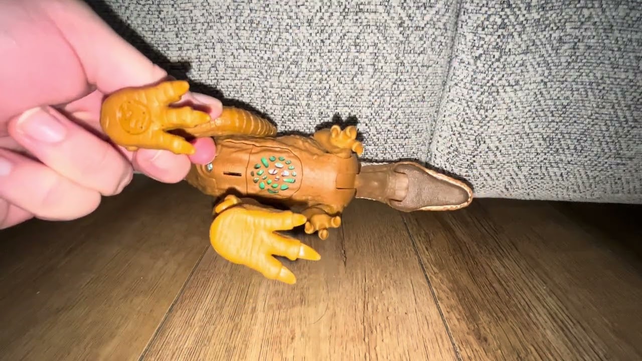 Mattel Jurassic World Epic Evolution Wild Roar Megalosaurus Review.