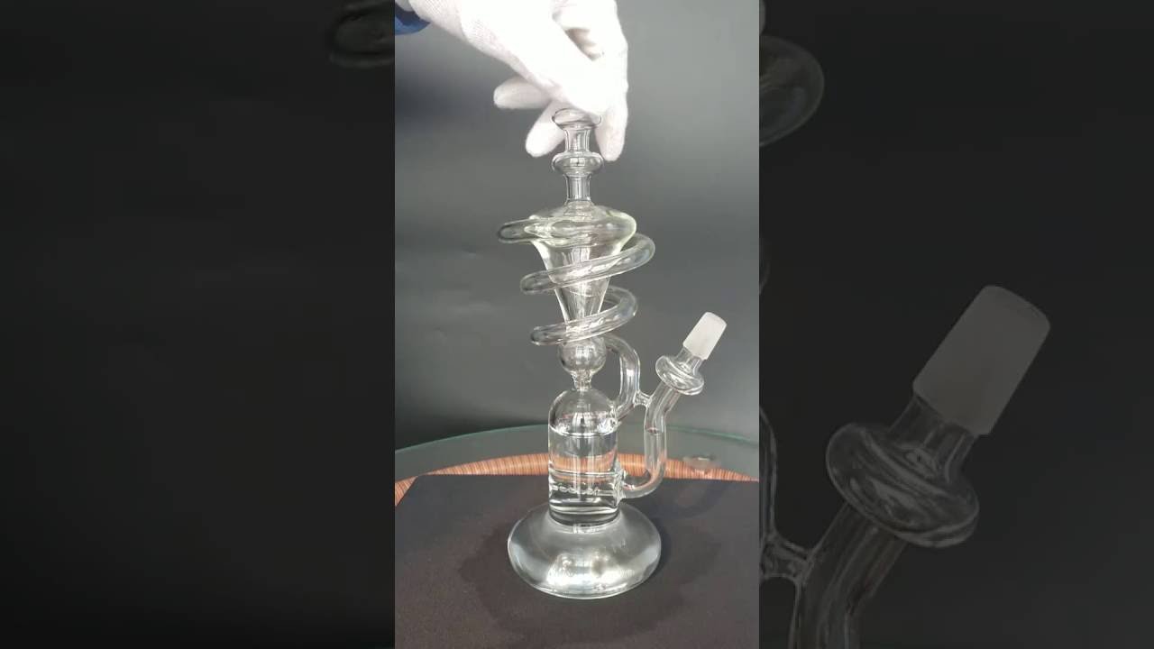 Glass smoking pipe with circle round percolator