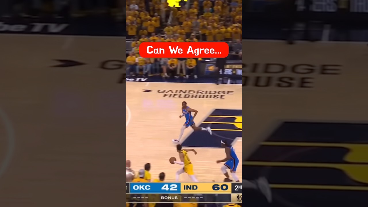 This Is NOT A No Look Pass 🤷🏼&zwj;♂️
