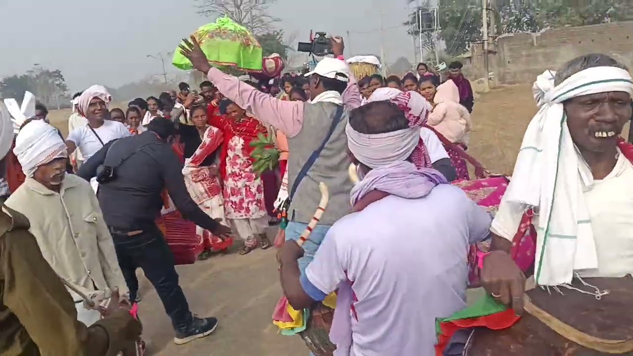 Barati ko savagat kiya  Nagra mandar se#song #sharhul#2026 #🆕sarhul #song 