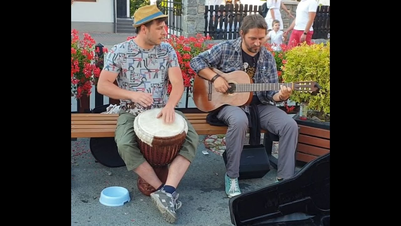 Guitar and djembe street jamming in Karpacz 2022. Uliczne granie. #2