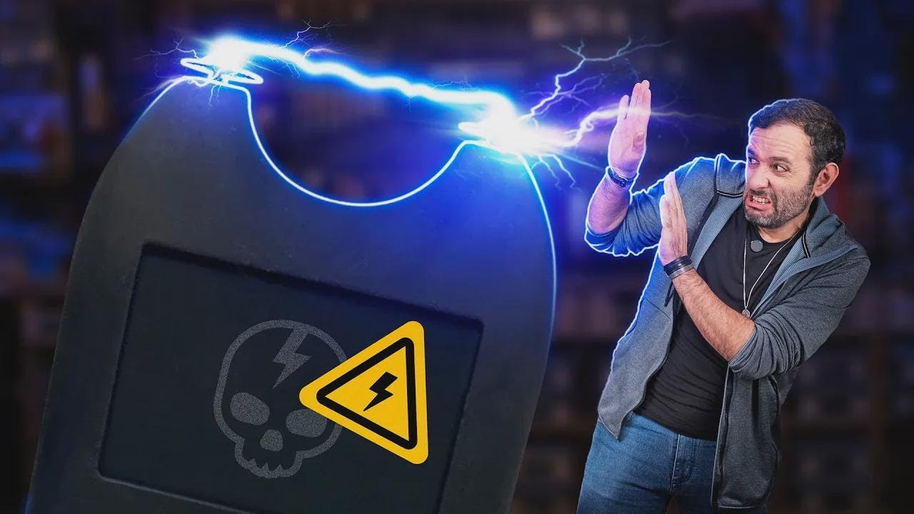 Rastavljamo elektrošoker – pogledaj što se krije unutra!