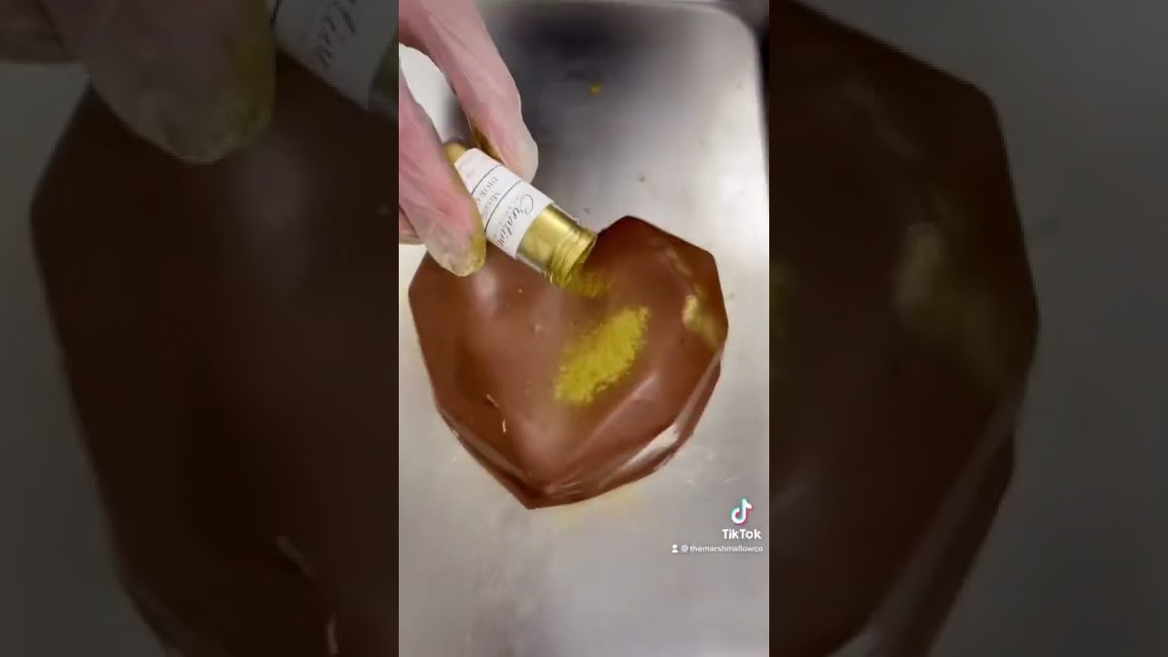 Making a giant Nutella filled marshmallow!