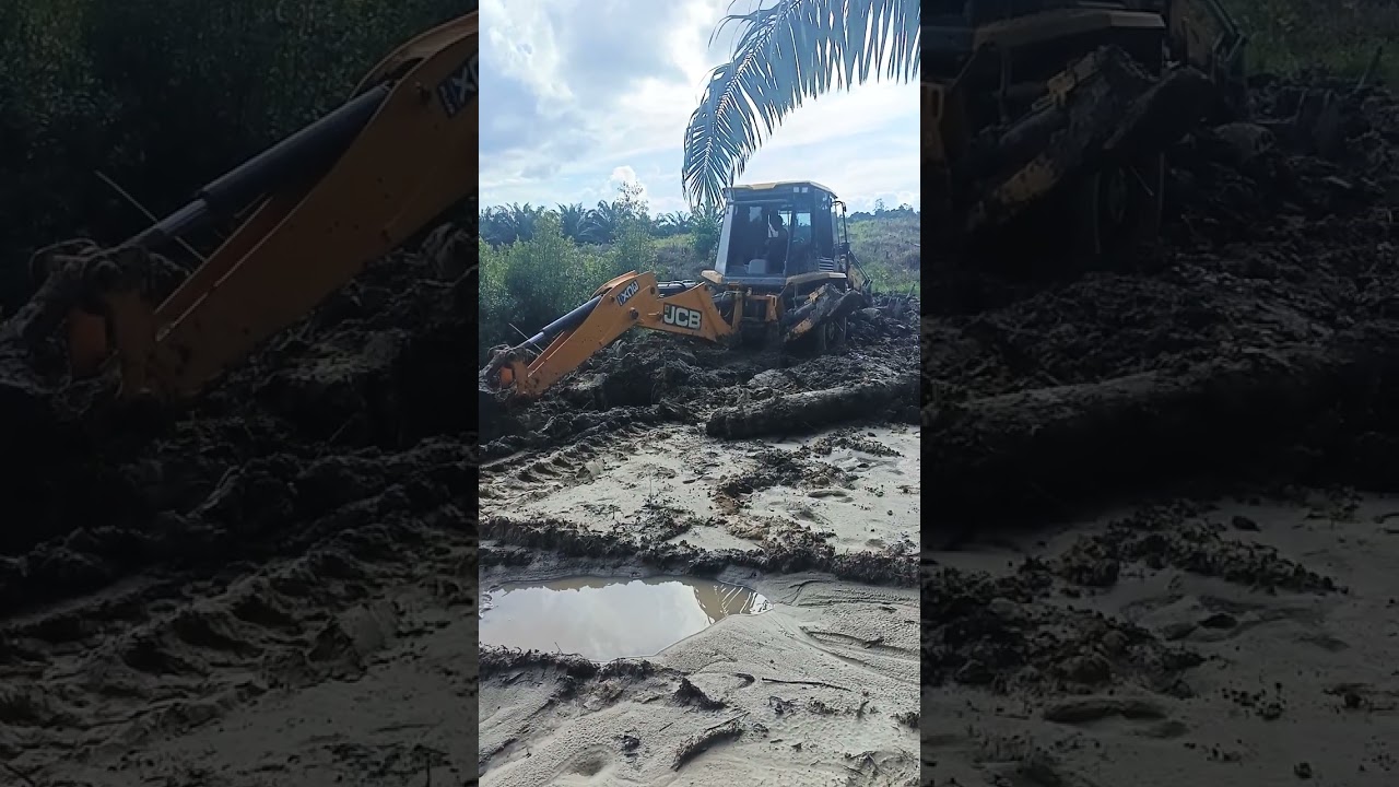 Evakuasi bekhoe loader terjebak di lumpur ##kulicangkul 