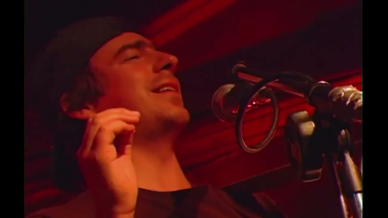 Signal To Noise: Magnolia Electric Co. Live in Bloomington, IN, September 30, 2004