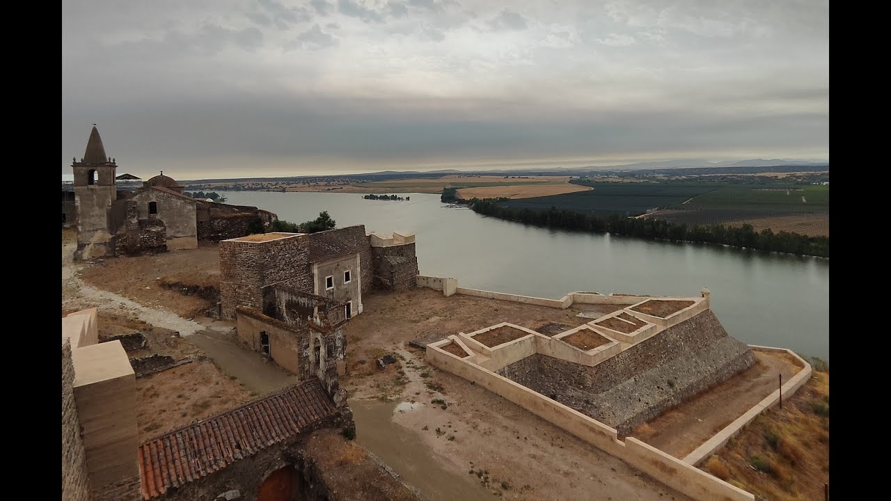 Castelo De Juromenha