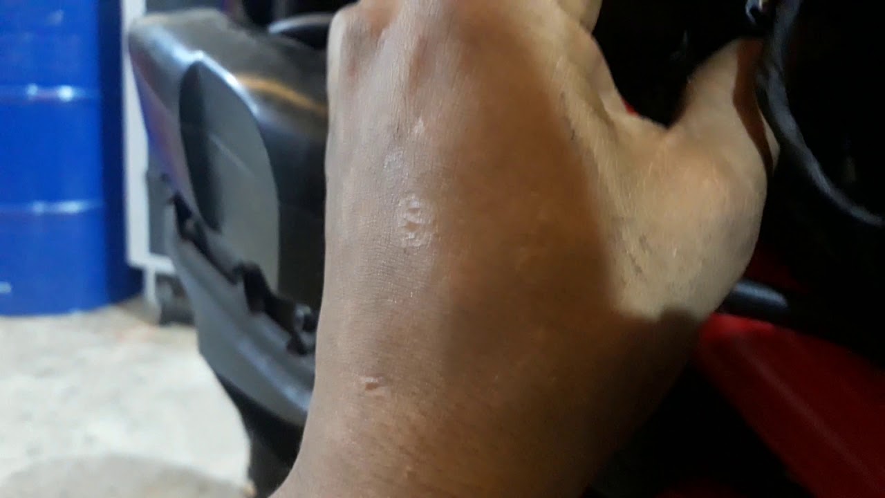 Apagando a Luz do service Desmo Ducati Diavel
