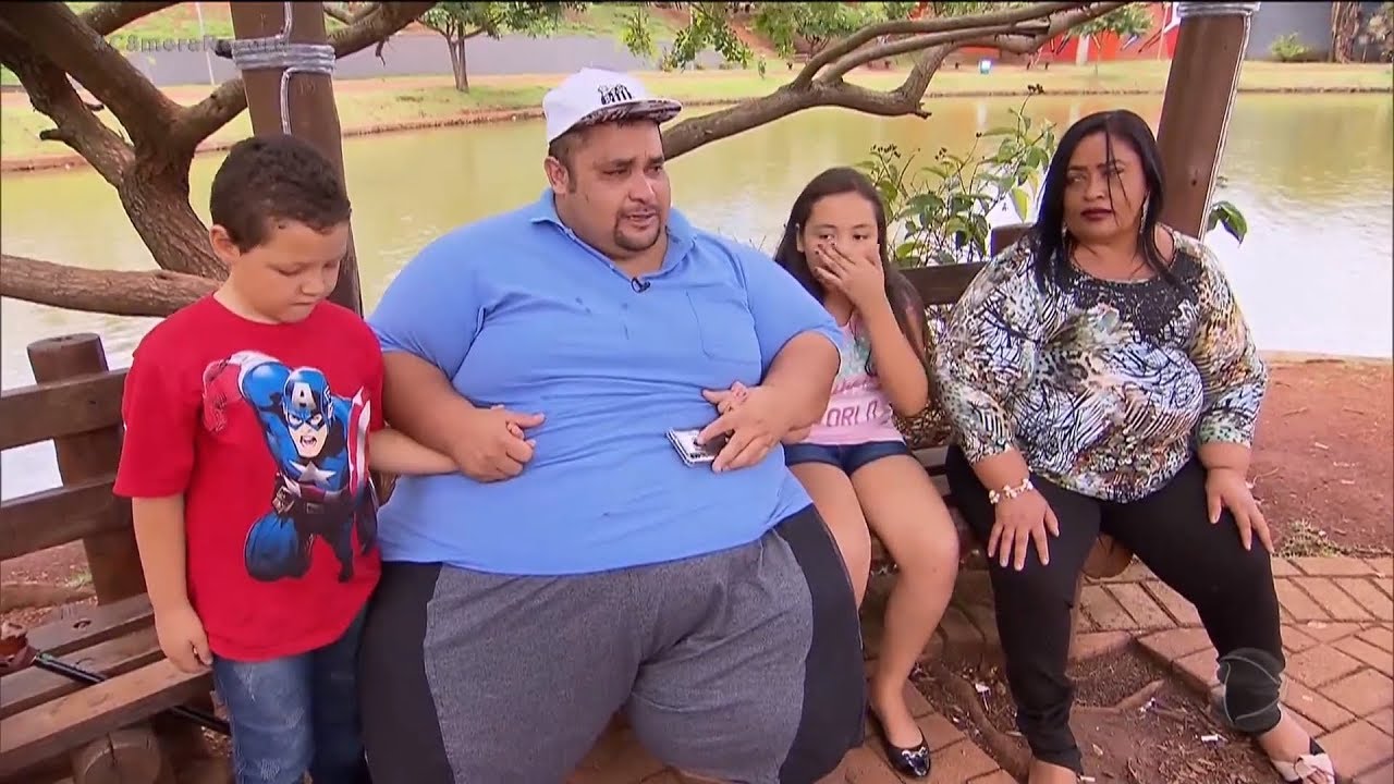 Sérgio se emociona ao reencontrar a família após quase 20 anos