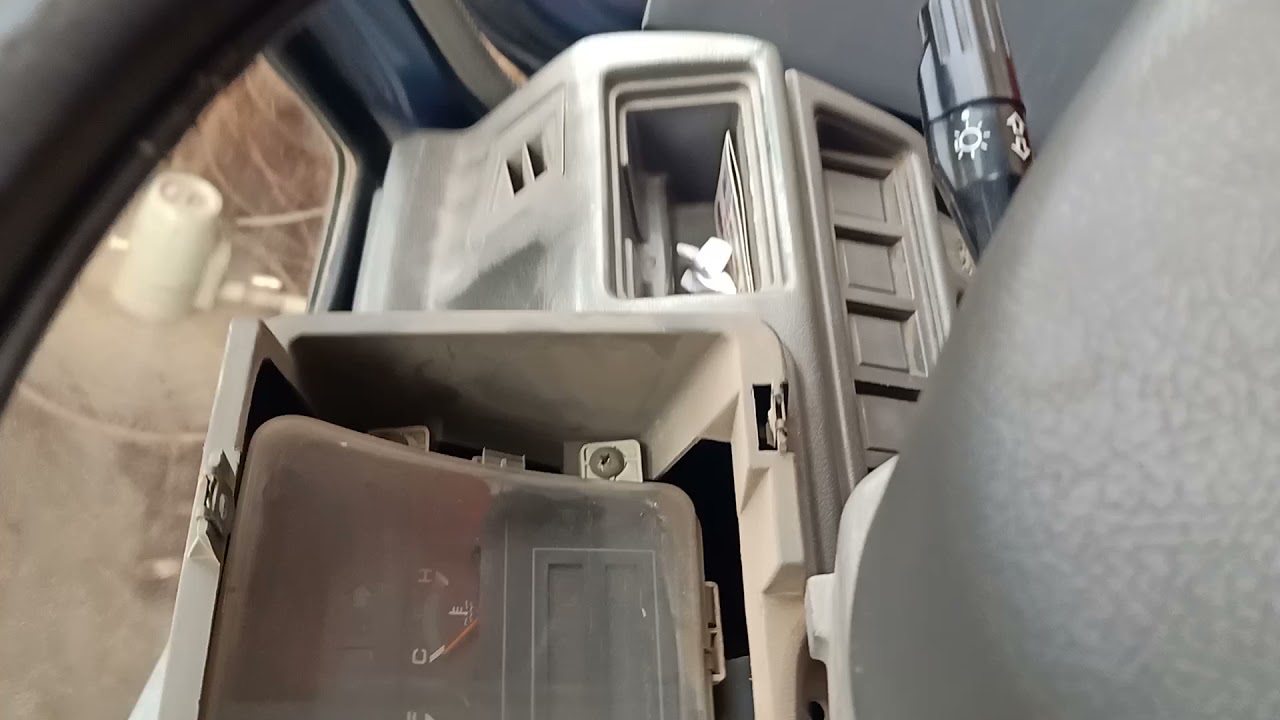 Suzuki Mehran Meter kholnay ka Tariqa . how to open Meter