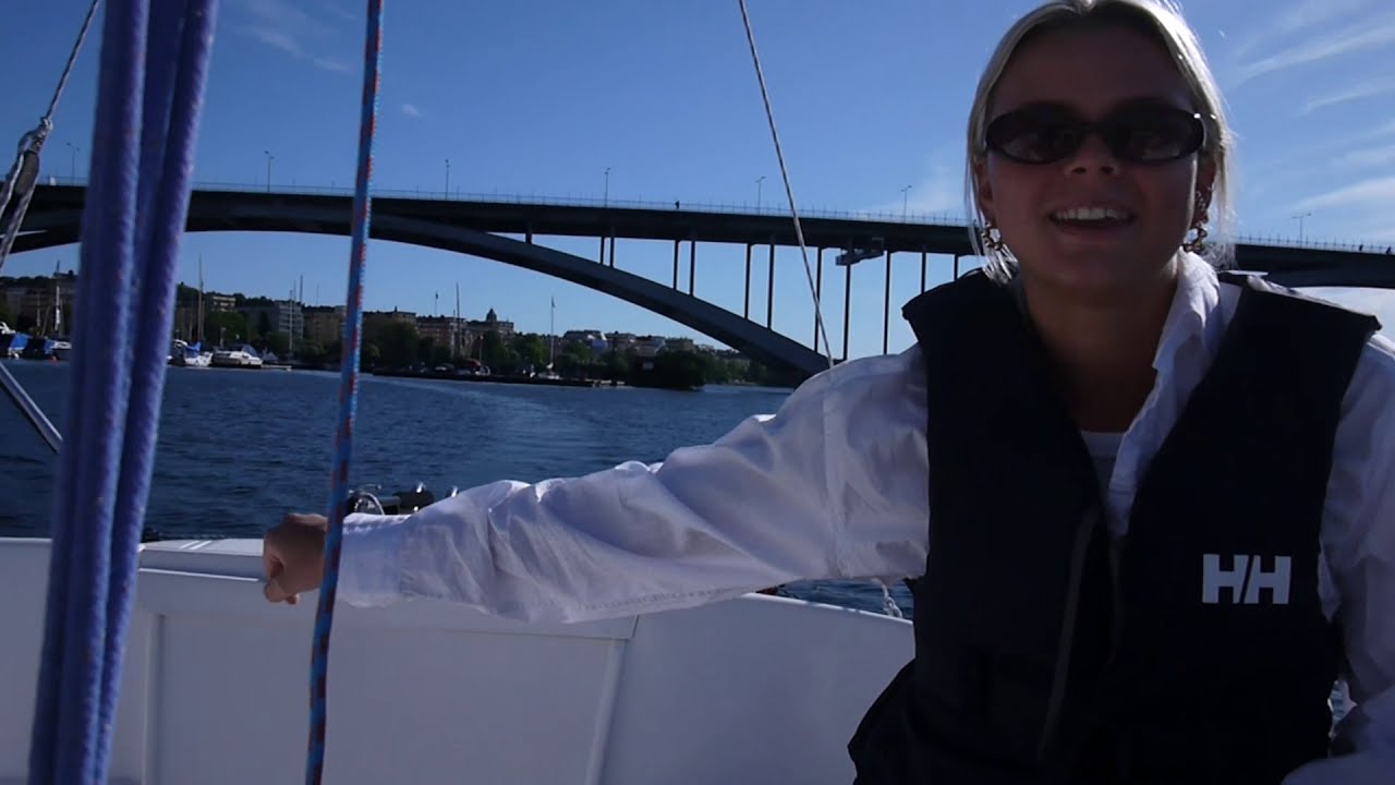 Stockholm ARCHIPELAGO on a TINY BOAT  / Fabola Campus 650