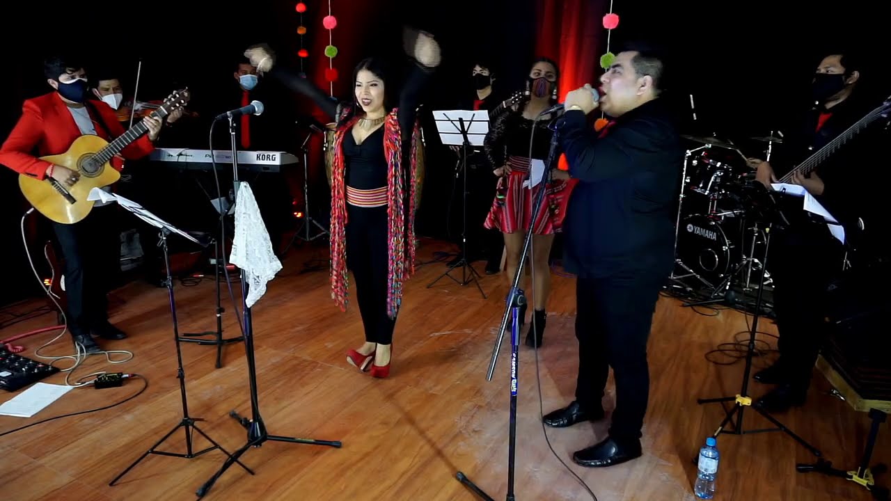 SHEYLA PALOMINO // MIX HUAYNOS BAILABLES
