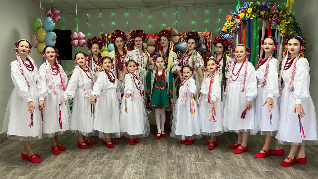 «А вже весна, вже красна», Творча група колективу «Оберіг»
