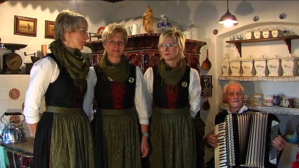 Adventlied 3 Meßnerschläger Sängerinnen