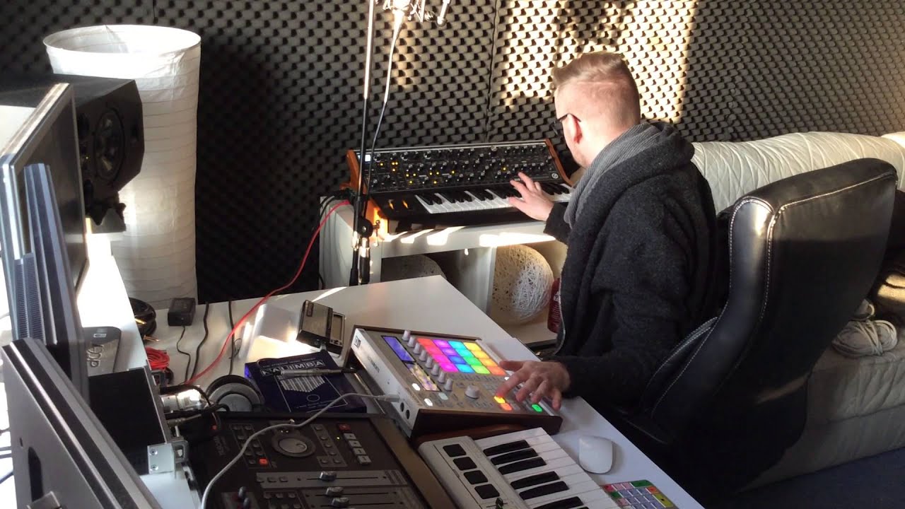 Moog Sub37 Jam by Stephan Funkmann