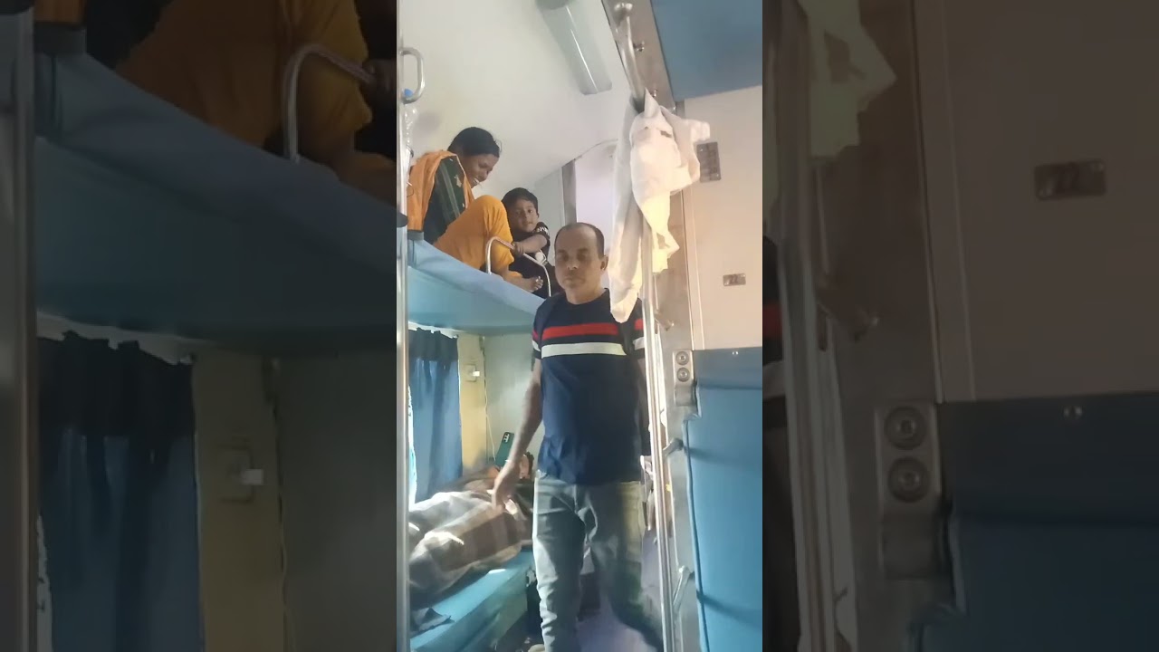 Rehansh masti in train | Youtube video| Train journey video #youtubevideo 