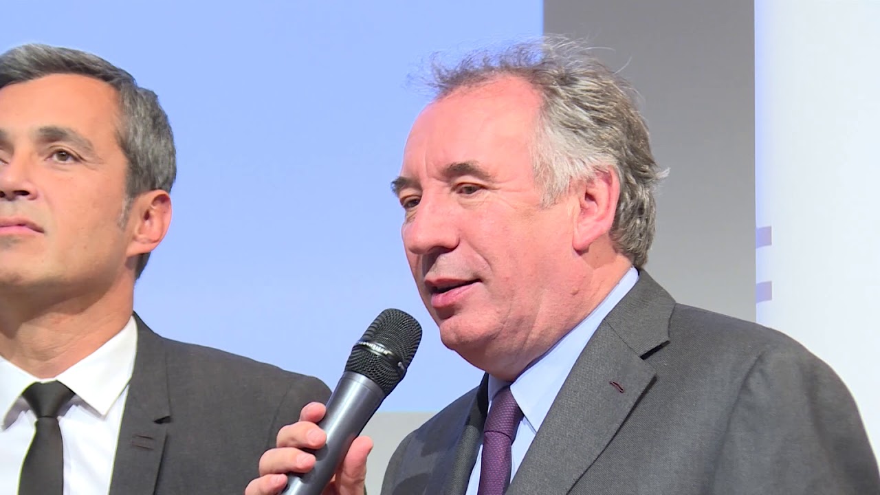 Prix Press Club, Humour et Politique 2017 - Grand Prix du Tweet - François BAYROU