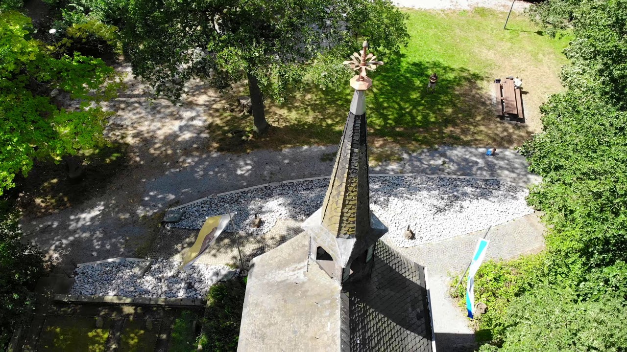 Balver Geschichten - Die Piuskapelle in Balve aus der Luft gesehen