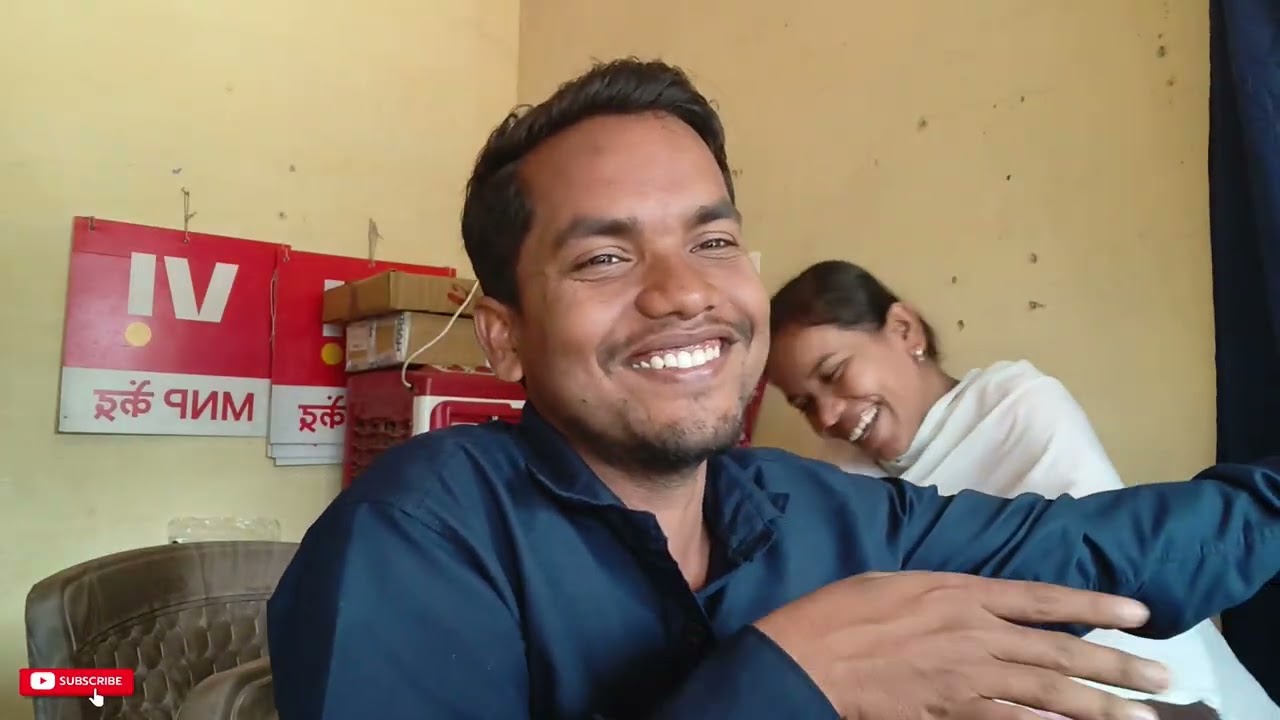 Meri Bahan Mujhe Form Dalna Sikha Rahi Hai #funny #youtube #vlog #video 