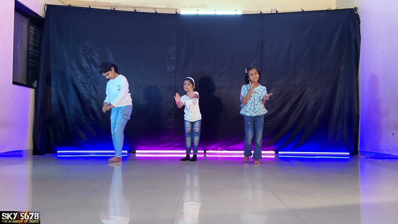 Balam pichkari Ladu dance