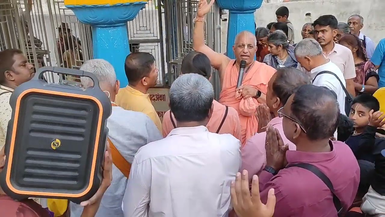 Kamatgiri, Chitrakoot yatra with HH Bhakti Vinoda Swami Maharaja