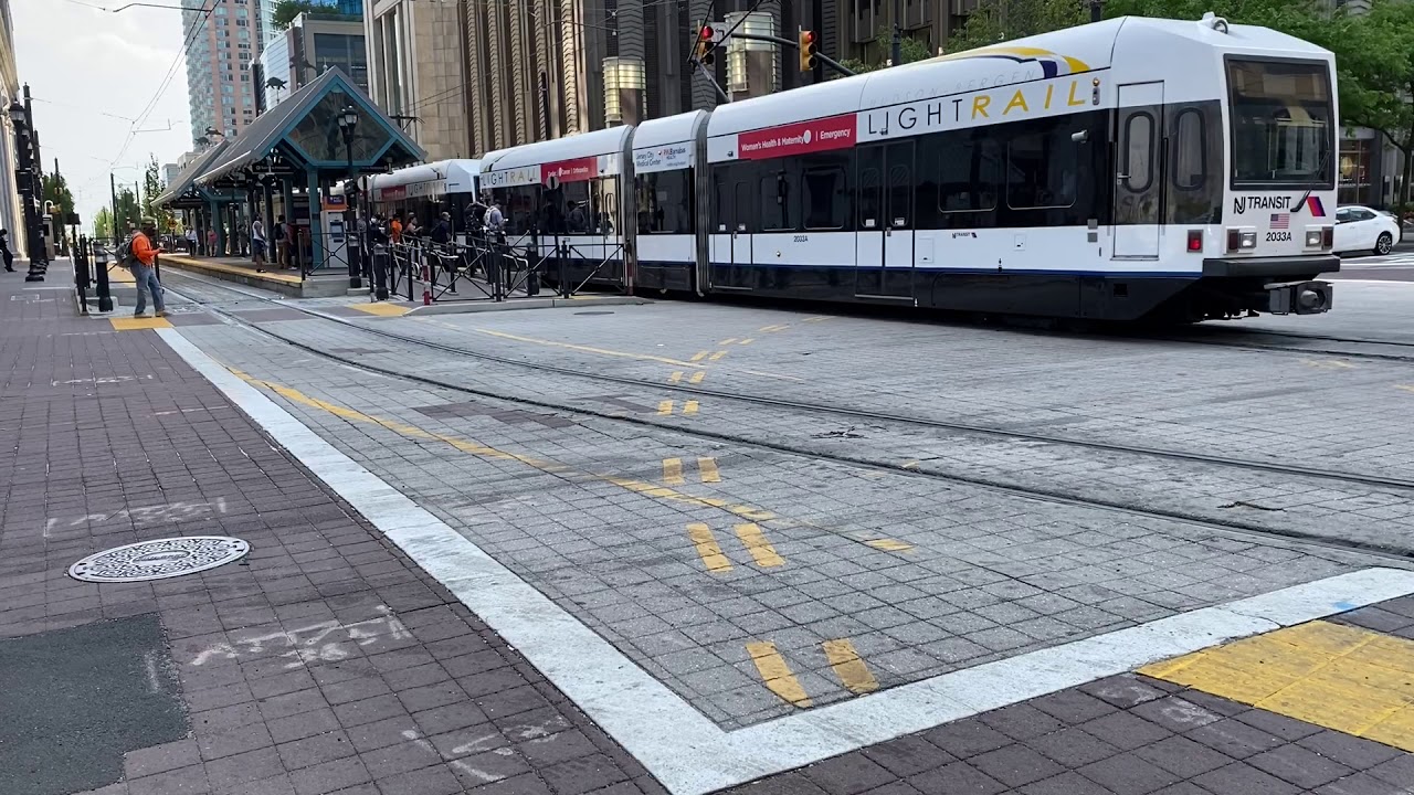 NJ Transit: HBLR Action In Downtown Jersey City
