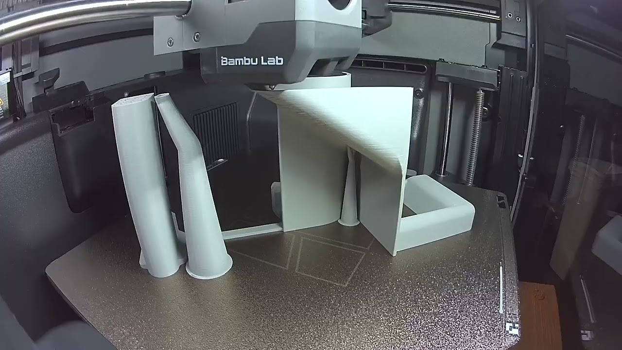 Timelapse of printing a poop chute Part 1