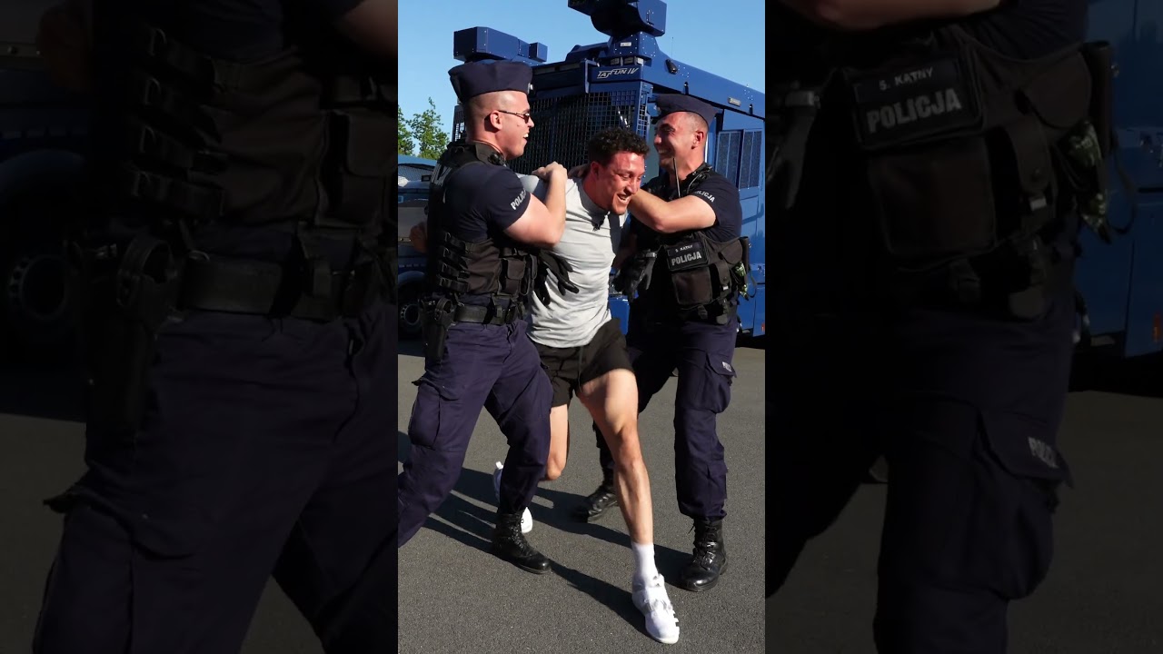 ILU POLICJANT&Oacute;W POTRZEBA ABY OBEZWŁADNIĆ OJCA BEZ SPRZĘTU