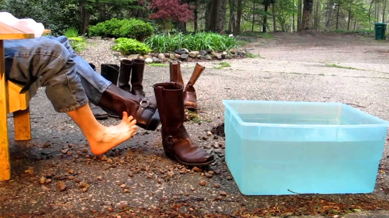 Barefoot Harness Boot Peek-a-Boo