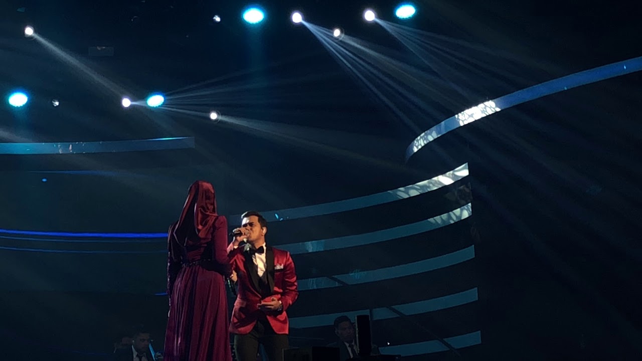 FINAL WEEK BIG STAGE Datok siti feat aliff satar final performance