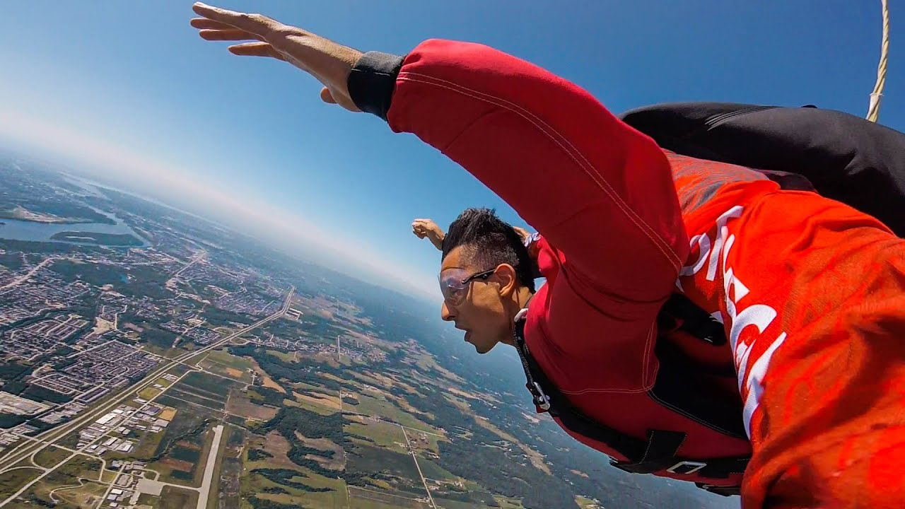 My FIRST EVER SKYDIVE