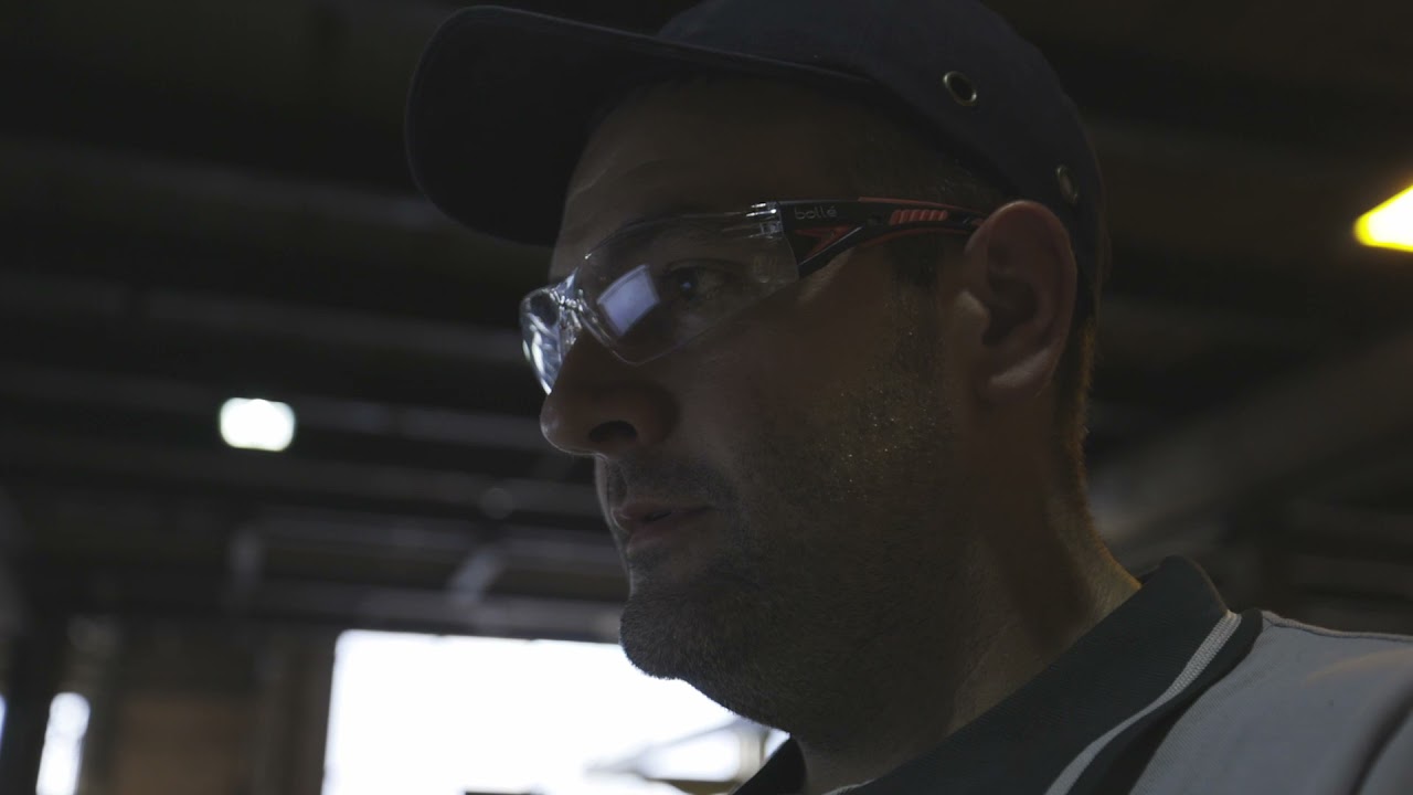 Einblicke in den Alltag eines Produktionsmitarbeiters bei ZZ AG (Zürcher Ziegeleien)