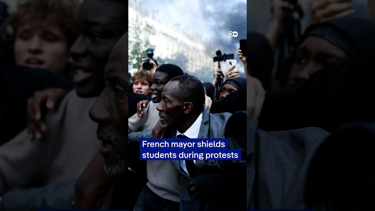 French mayor shields students during protests | DW News