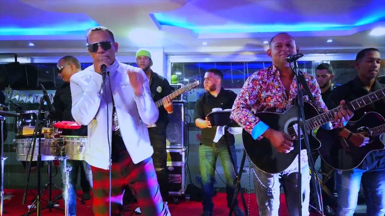 Luiggy Luiggy - Dame Veneno (Concierto)