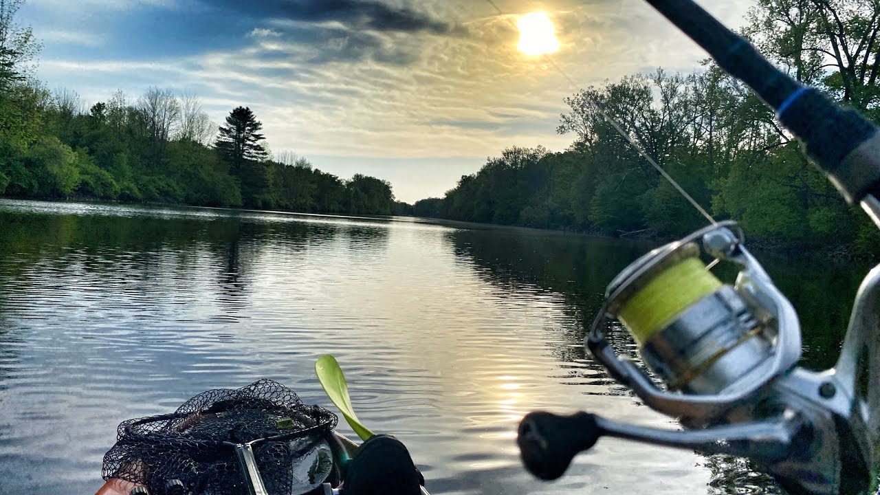 This is why you fish the Ned Rig! Jax in a Yak Season 5 Ep:2 #mrjaxnbefishing #fishingtips
