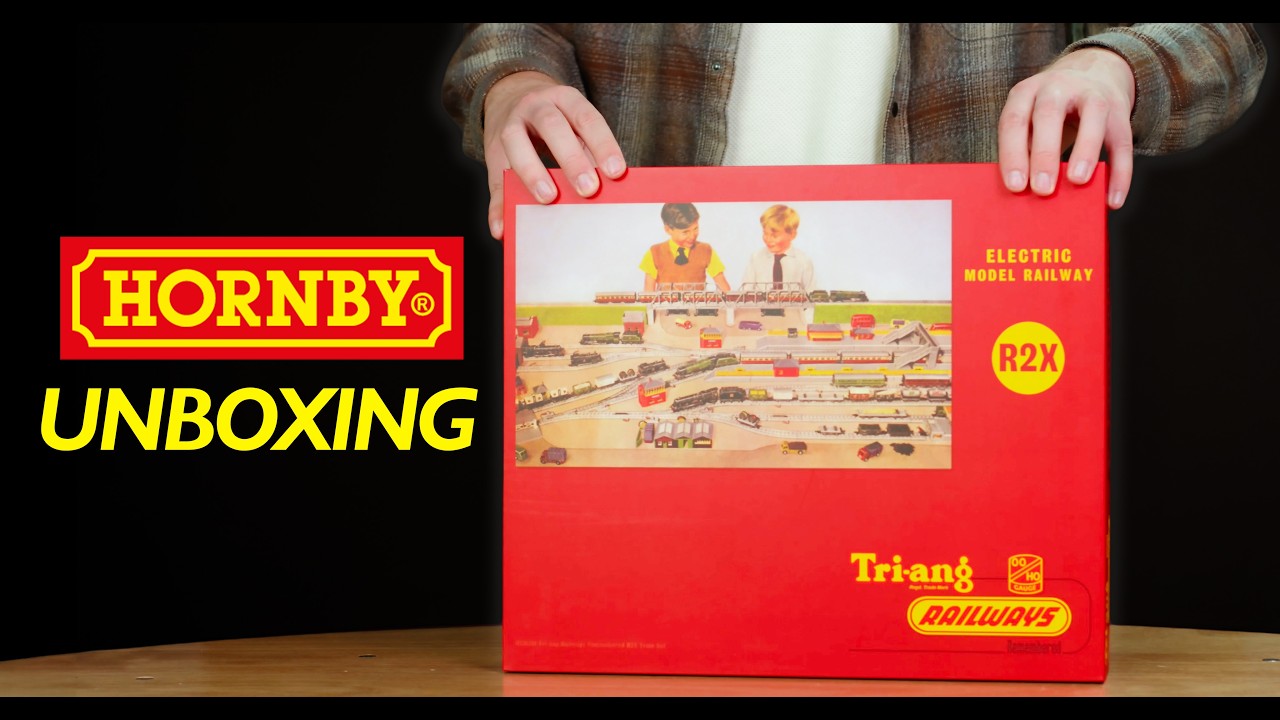 HORNBY | Tri-ang Railways Remembered: R2X Analogue Train Set