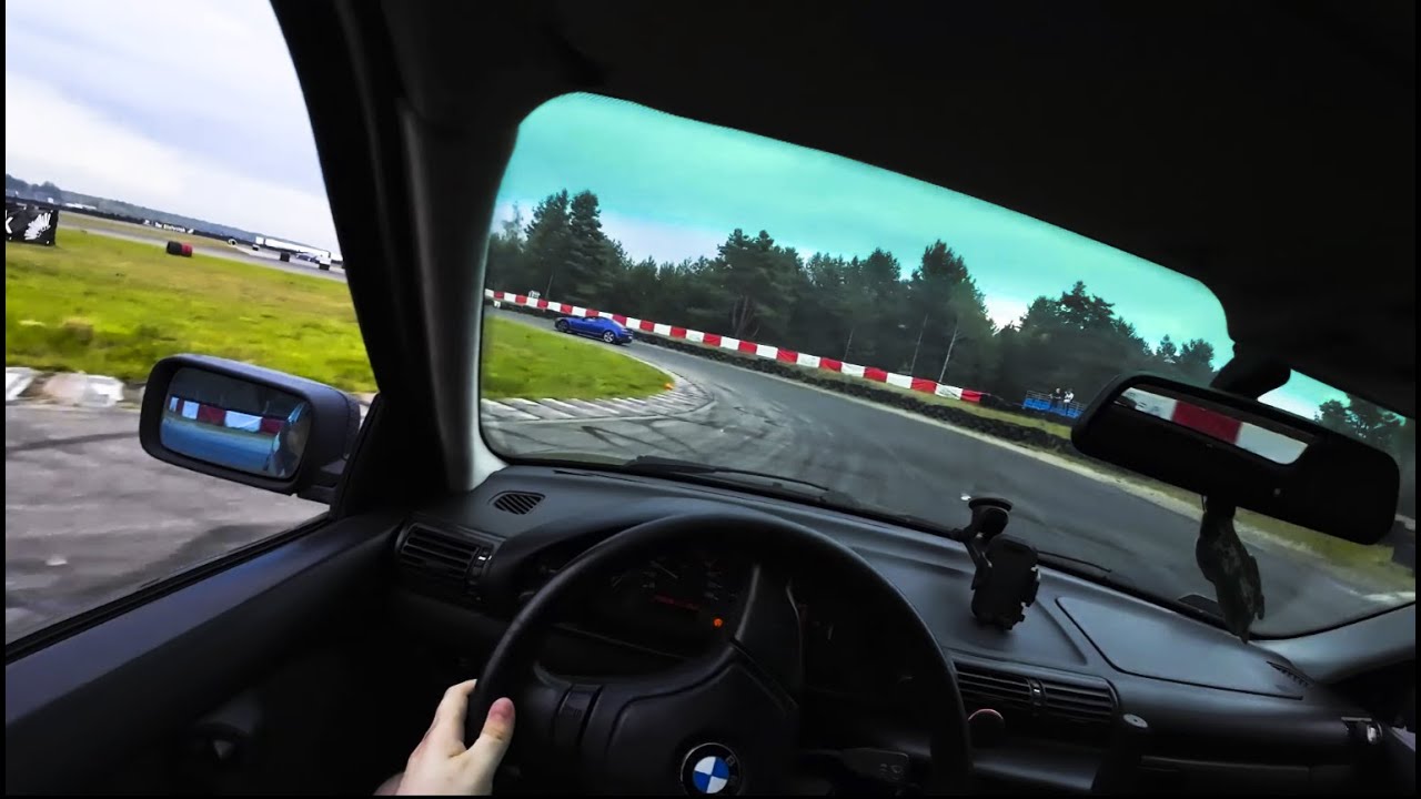 Trying to drift whole lap with E36 Compact 1.9 105HP | Attempt to learn manji | Low HP Drifting