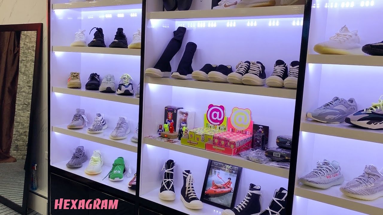 Đi thăm một shop giày chính hãng đa dạng : đắt có, rẻ có