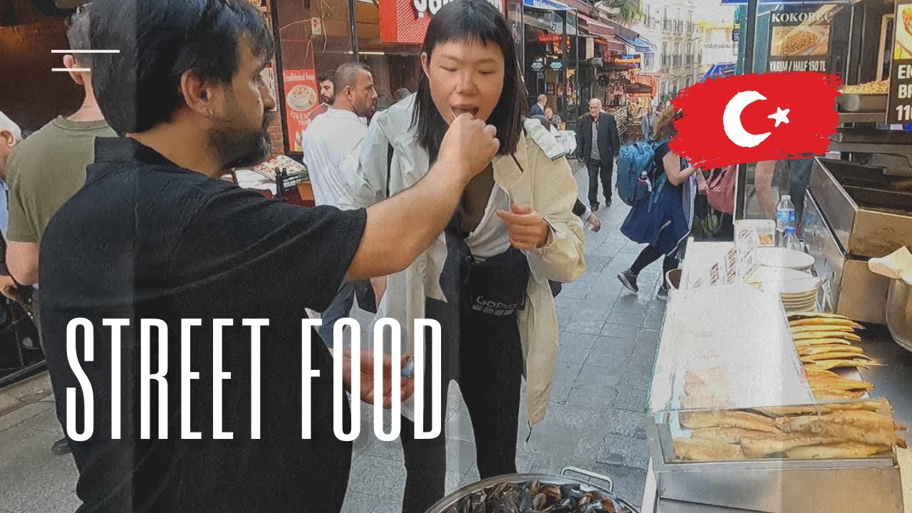 TÜRKIYE STREET FOOD - FIRST TIME BEING FED BY A STRANGER