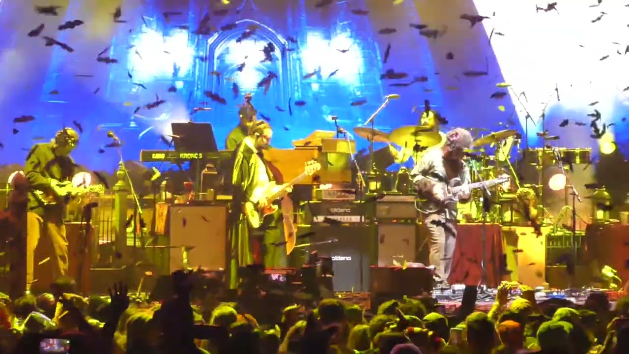 Billy Strings | “War Pigs” | 10/31/2025 | CFG Arena Baltimore 