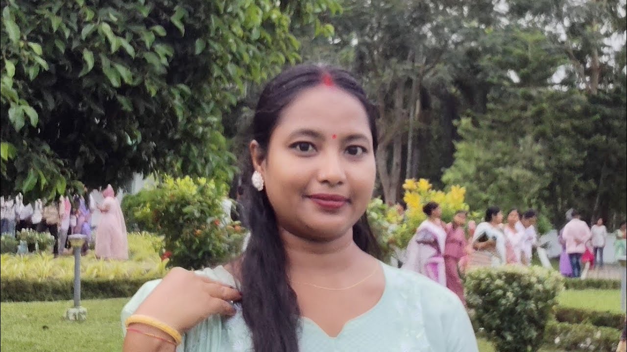 Pranita devi is live!hello friends wellcom to my live please support 🙏🙏😂#livestand