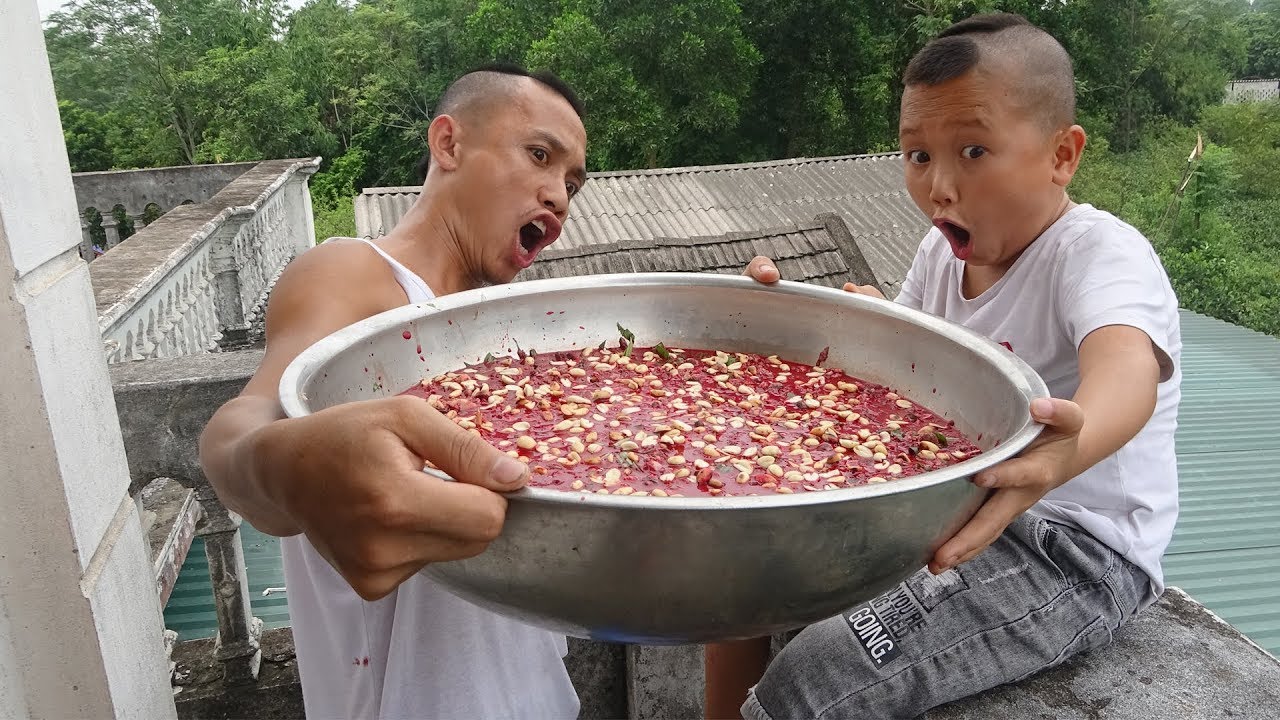 Mao Đệ Đệ Làm Bát Tiết Canh Siêu To Khổng Lồ - Món Ăn Nhiều Người  Không Dám Ăn