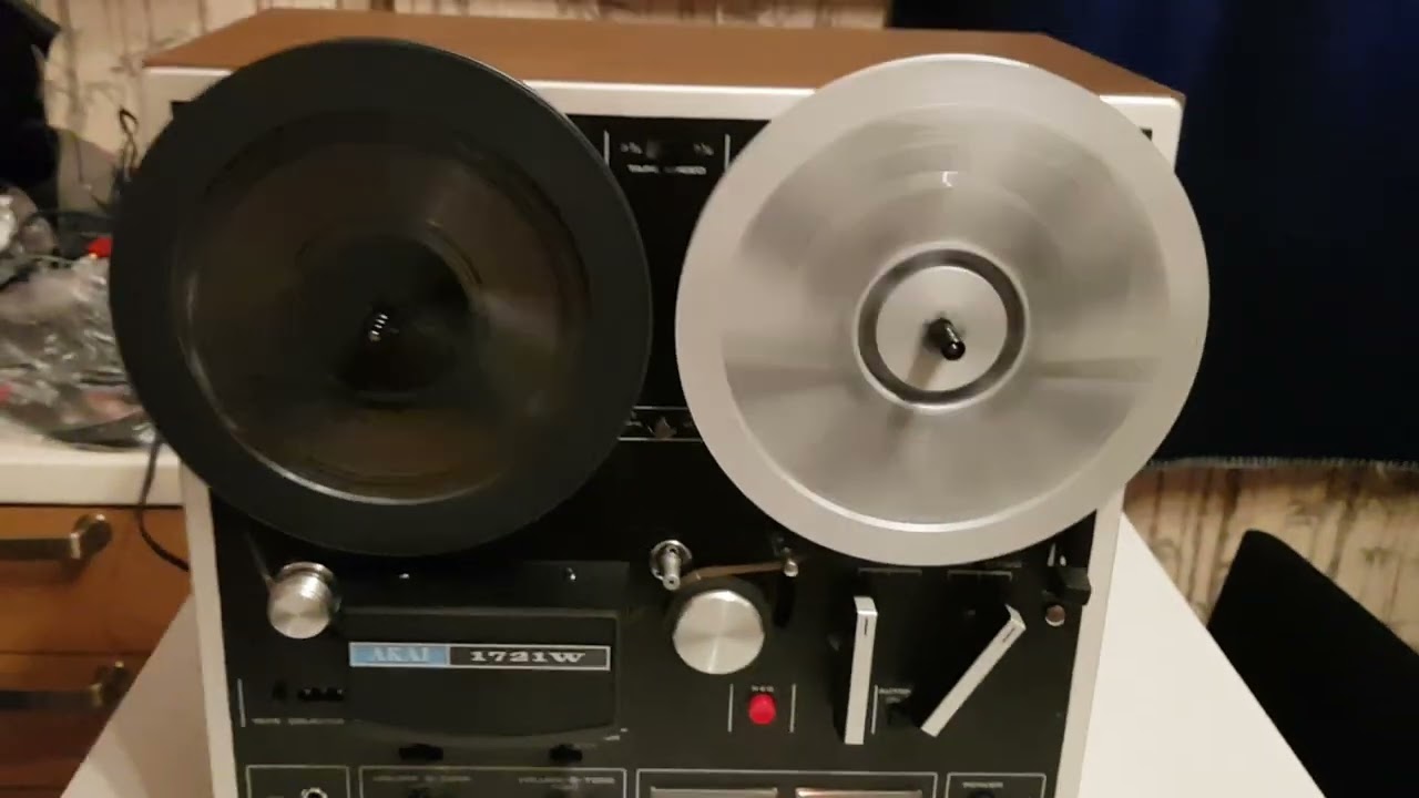 AKAI 1721W