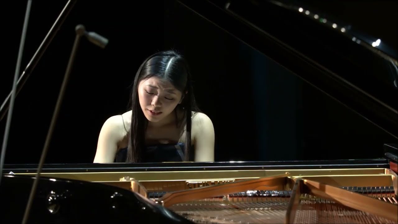 Shio Okui - Scriabin Piano Sonata No.2 
