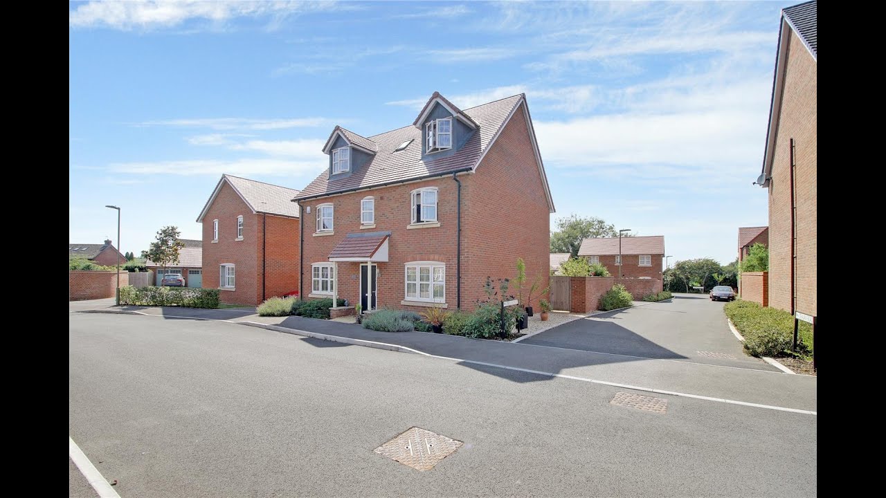 Roman Way, Shrivenham, Oxfordshire SN6